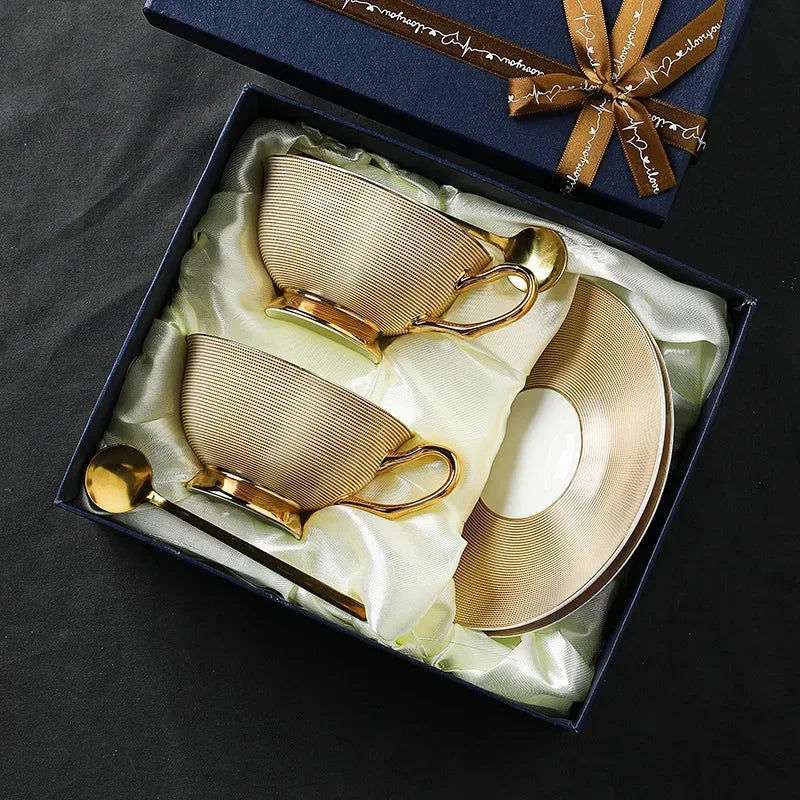 Signature Gold Artisan Tea Set